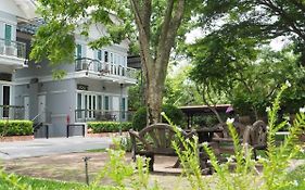 ม้วนรีสอร์ท